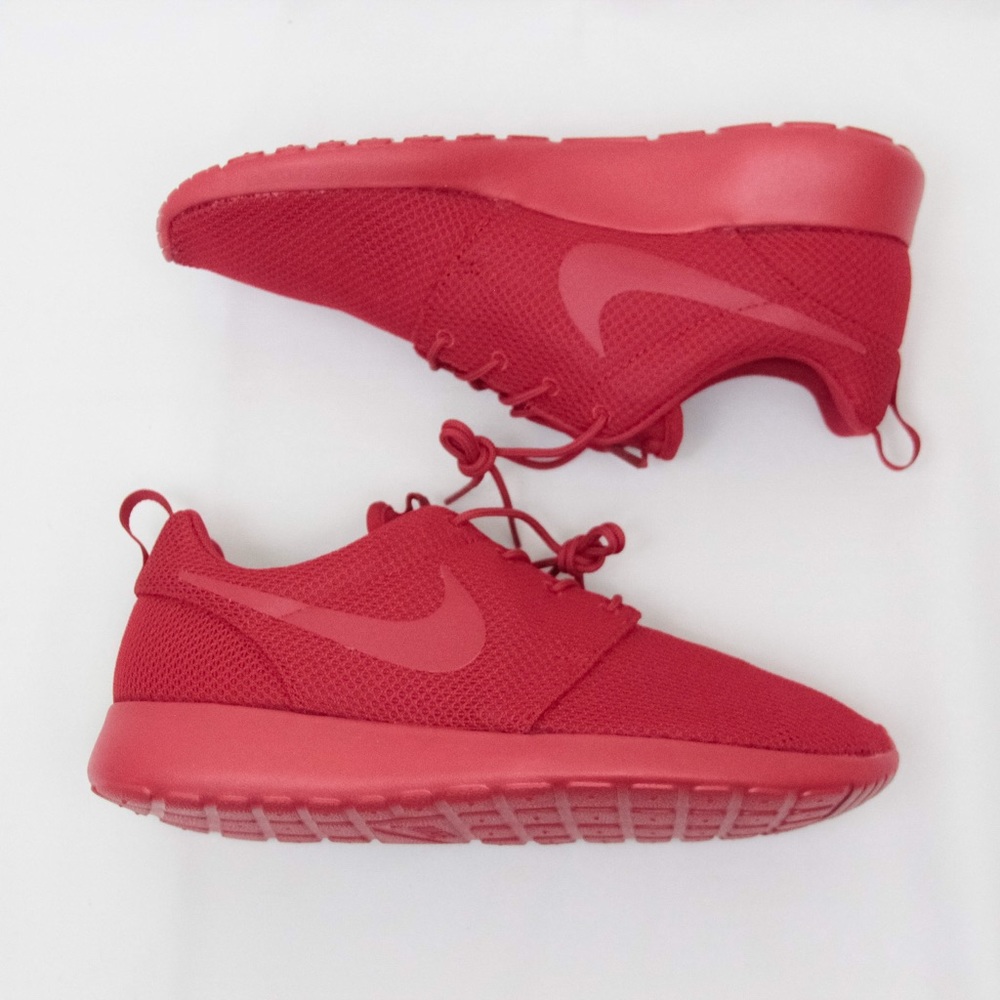 Nike Roshe Run One Triple Red Sneakers